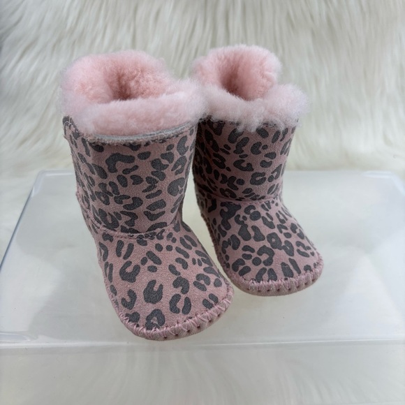 UGG Blush Cheetah Pink print Infant Booties Size 0/1 - Picture 1 of 7